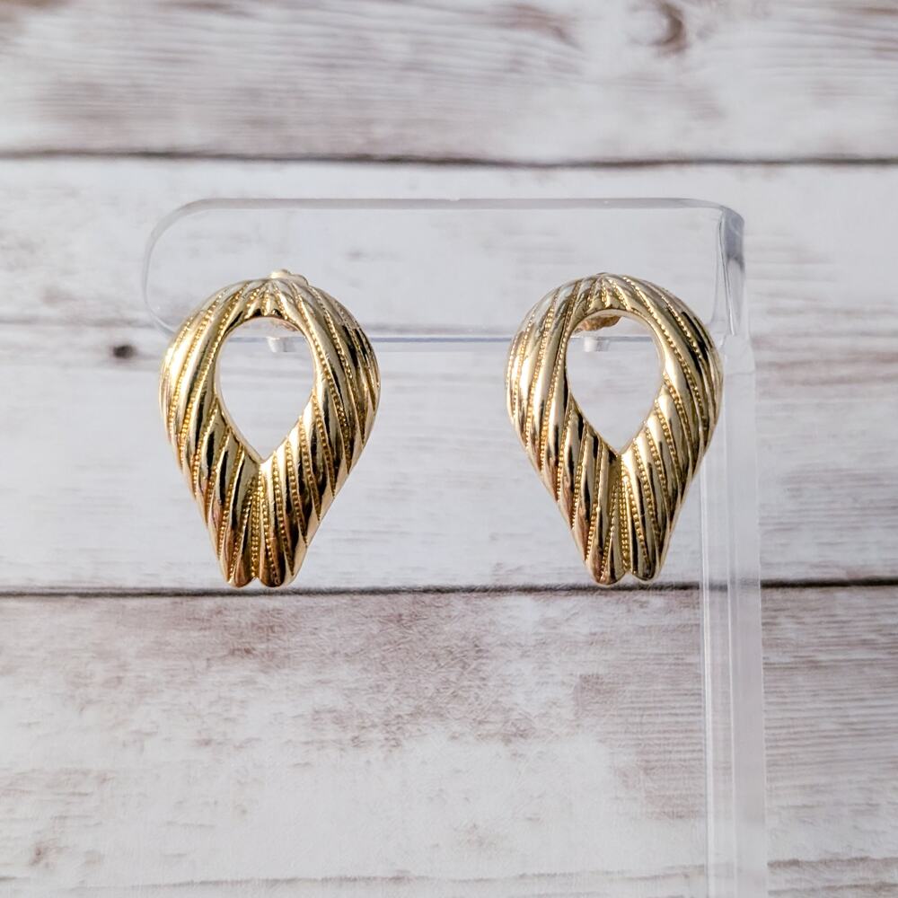 Vintage Earrings for Pierced Ears Stylish Gold Tone